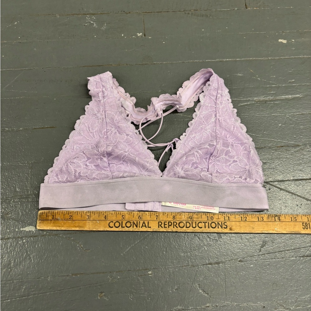 Pink Victoria Secret bra - Picture 4 of 9